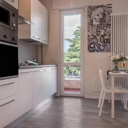 Maison Bibi Maggiore Apartment
